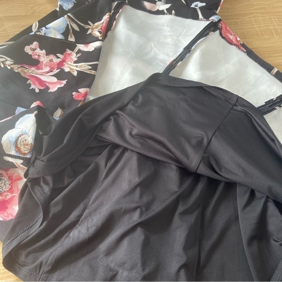 White House Black Market Scuba Style A Line Floral Dress Size 10 - Picture 13 of 16